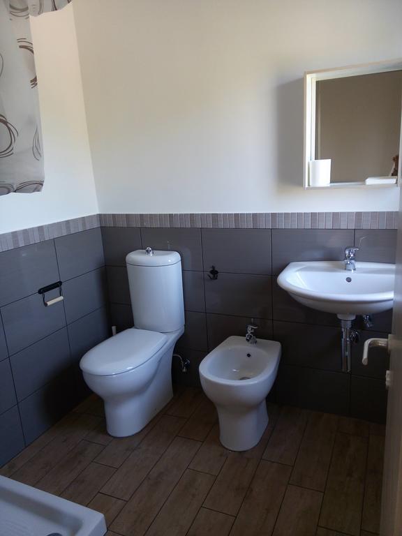Il Giardino Di Leoca Bed & Breakfast Nicolosi Ruang foto